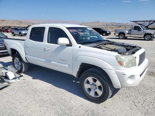 5TEJU62N26Z278055 - 2006 TOYOTA TACOMA DOUBLE CAB PRERUNNER WHITE photo 4