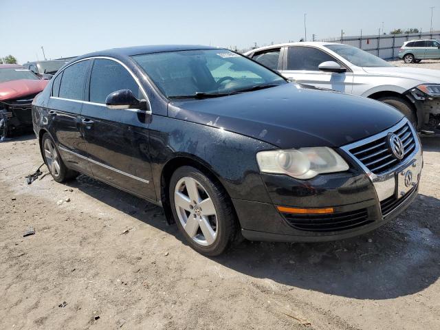 WVWAK73C98P043123 - 2008 VOLKSWAGEN PASSAT KOMFORT BLACK photo 4