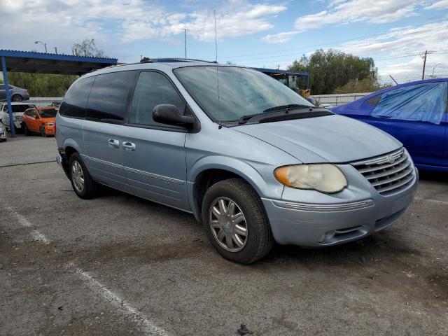 2C8GP64L45R372163 - 2005 CHRYSLER TOWN & COU LIMITED SILVER photo 4