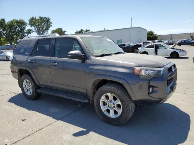 JTEBU5JR6J5557647 - 2018 TOYOTA 4RUNNER SR5/SR5 PREMIUM GRAY photo 4