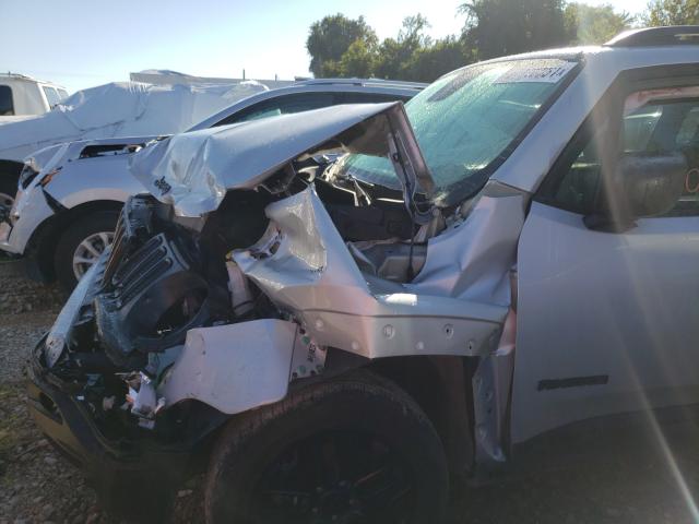 ZACCJBAB0JPH62116 - 2018 JEEP RENEGADE SPORT Արծաթագույն լուսանկար 9