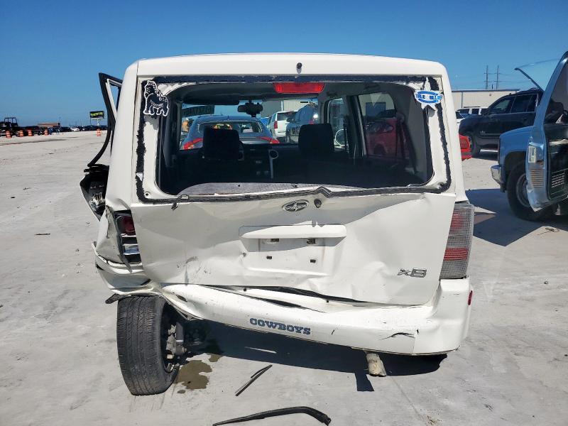 JTLKT324864053617 - 2006 TOYOTA SCION XB 白色 照片 6
