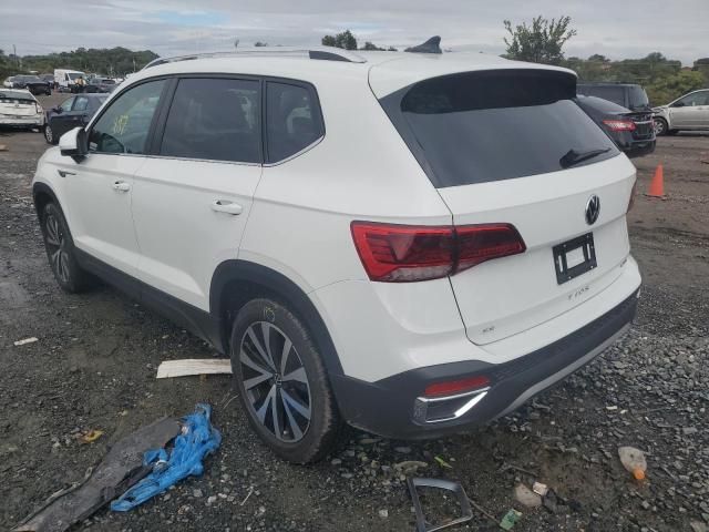 3VVYX7B2XNM061044 - 2022 VOLKSWAGEN TAOS SE WHITE photo 3