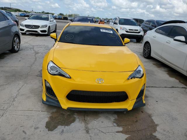 JF1ZNAA19F9706724 - 2015 TOYOTA SCION FR-S 黄色 照片 5