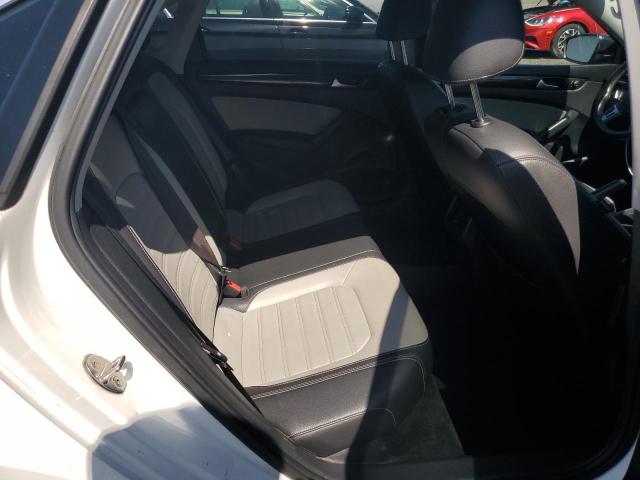 1VWBT7A3XFC079389 - 2015 VOLKSWAGEN PASSAT SE WHITE photo 10