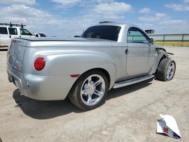 1GCES14PX4B111629 - 2004 CHEVROLET SSR 银色 照片 3