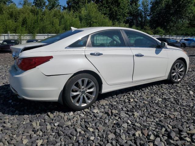 5NPEC4AC0CH427943 - 2012 HYUNDAI SONATA SE WHITE photo 3