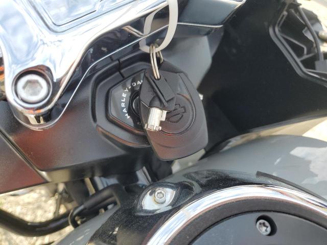 1HD1KH713RB619199 - 2024 HARLEY-DAVIDSON FLTRX 银色 照片 8