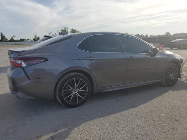 4T1T11AK7PU824799 - 2023 TOYOTA CAMRY SE NIGHT SHADE GRAY photo 3