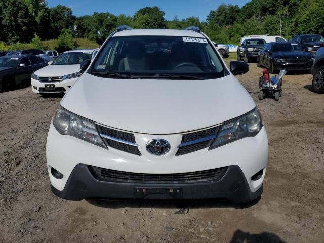 JTMBFREV9FD142221 - 2015 TOYOTA RAV4 LE WHITE photo 5