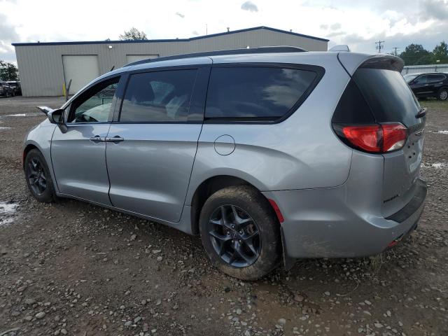 2C4RC1BG2JR312374 - 2018 CHRYSLER PACIFICA TOURING L SILVER photo 2