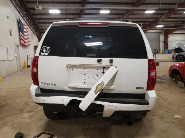 1GNFK13058J204716 - 2008 CHEVROLET TAHOE K1500 WHITE photo 6