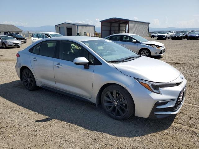 JTDBDMHE8RJ005328 - 2024 TOYOTA COROLLA LE SILVER photo 4