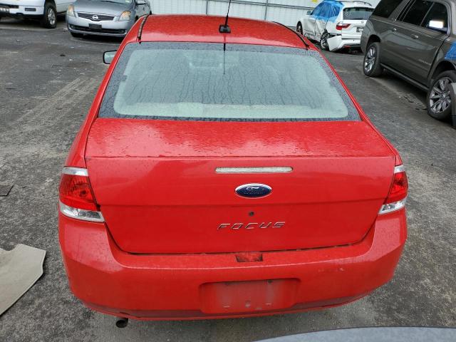 1FAHP32N08W245582 - 2008 FORD FOCUS S/SE RED photo 6