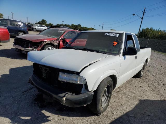 1GCCS19WX18191031 - 2001 CHEVROLET S TRUCK S10 WHITE photo 2