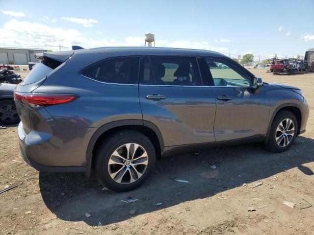 5TDGZRBH2LS023261 - 2020 TOYOTA HIGHLANDER XLE GRAY photo 3