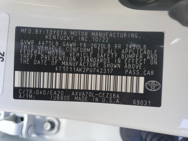 4T1T11AK2PU742317 - 2023 TOYOTA CAMRY SE NIGHT SHADE WHITE photo 12