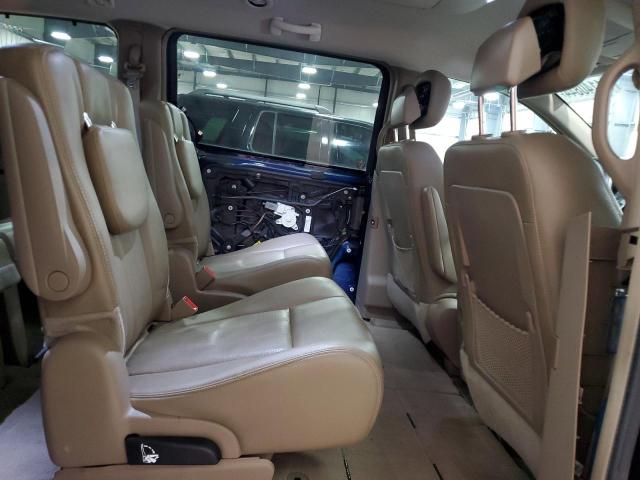 2C4RC1CG1GR215514 - 2016 CHRYSLER TOWN & COU TOURING L BLUE photo 11