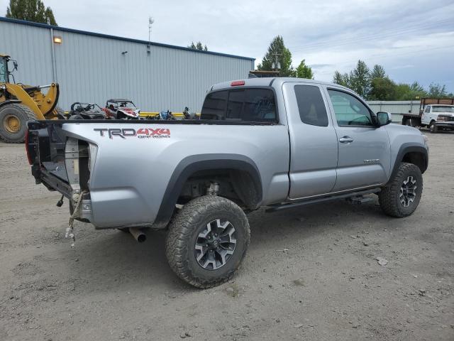 5TFSZ5ANXJX146811 - 2018 TOYOTA TACOMA ACCESS CAB ნაცრისფერი ფოტო 3