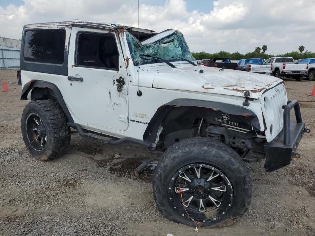 1C4AJWBG5EL235210 - 2014 JEEP WRANGLER SAHARA WHITE photo 4