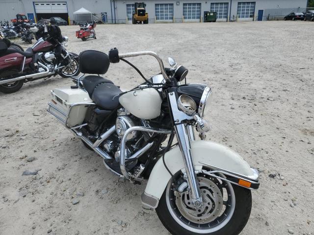 1HD1FHW103Y715852 - 2003 HARLEY-DAVIDSON FLHPI WHITE photo 1