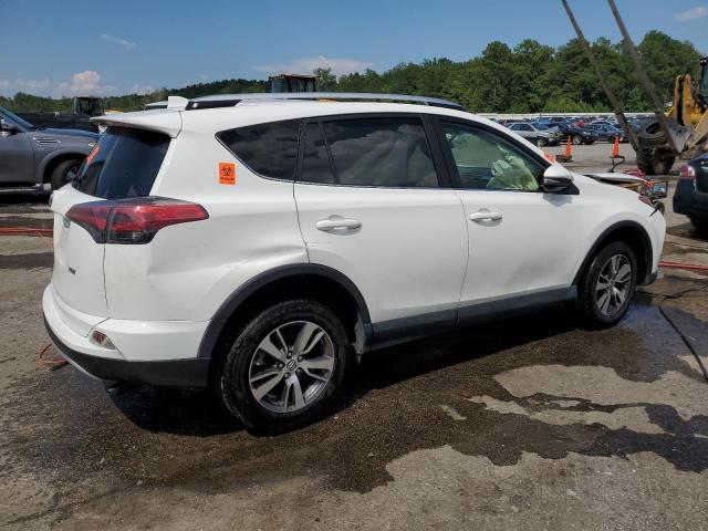 JTMWFREV3GJ078911 - 2016 TOYOTA RAV4 XLE WHITE photo 3