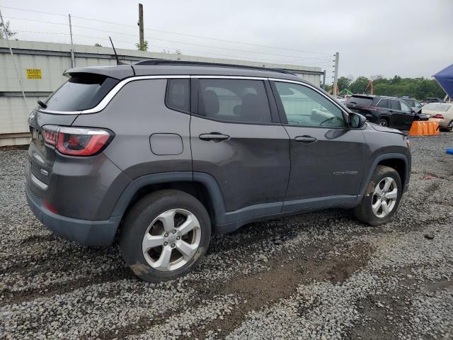 3C4NJDBB2JT114787 - 2018 JEEP COMPASS LATITUDE Boz foto 3