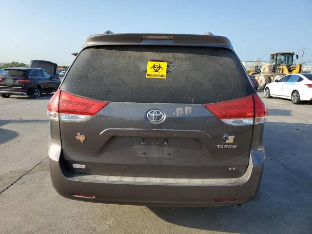 5TDKK3DC6CS270974 - 2012 TOYOTA SIENNA LE GRAY photo 6