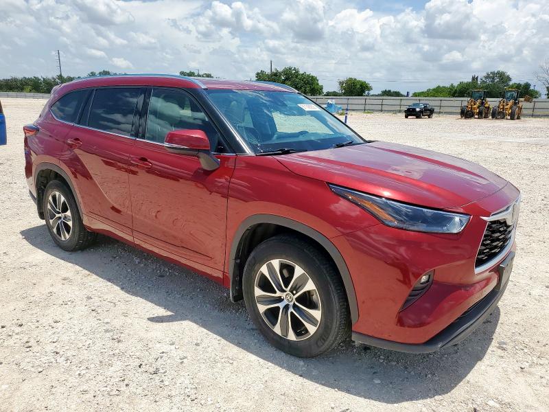 5TDGZRAH7MS042388 - 2021 TOYOTA HIGHLANDER XLE Czerwony zdjęcie 4