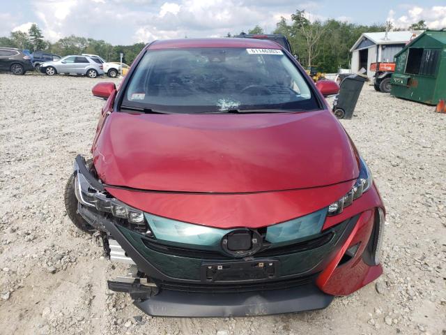 JTDKARFP3J3076505 - 2018 TOYOTA PRIUS PRIM წითელი ფოტო 5