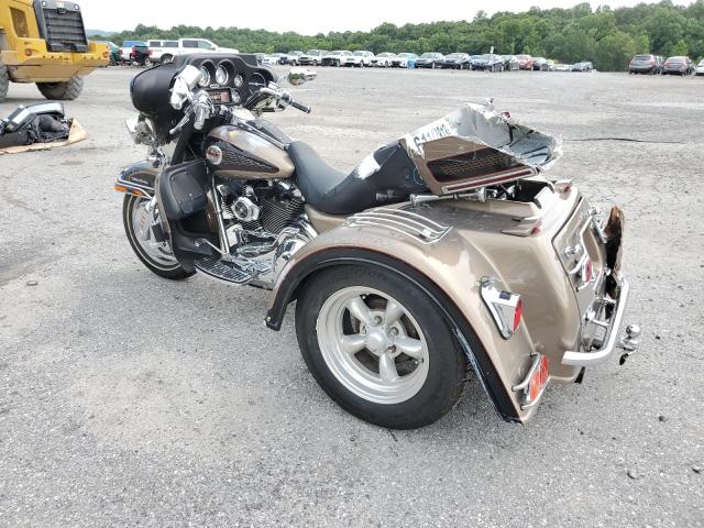 1HD1FCW1X4Y633048 - 2004 HARLEY-DAVIDSON FLHTCUI 金色 照片 3