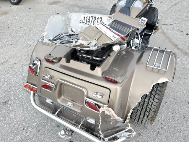 1HD1FCW1X4Y633048 - 2004 HARLEY-DAVIDSON FLHTCUI 金色 照片 9