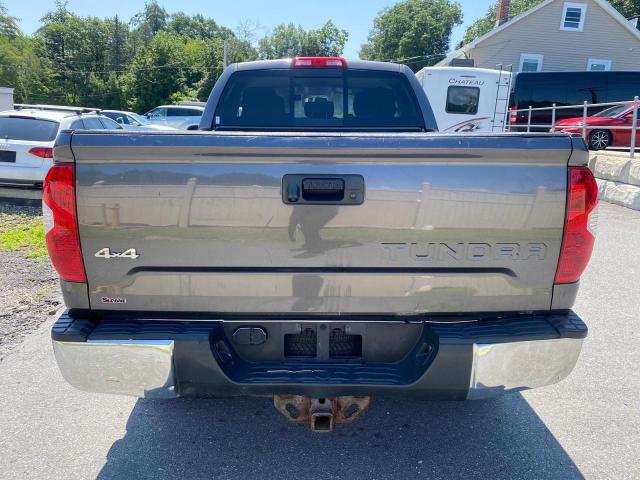 5TFUM5F15EX051981 - 2014 TOYOTA TUNDRA DOUBLE CAB SR/SR5 GRAY photo 6