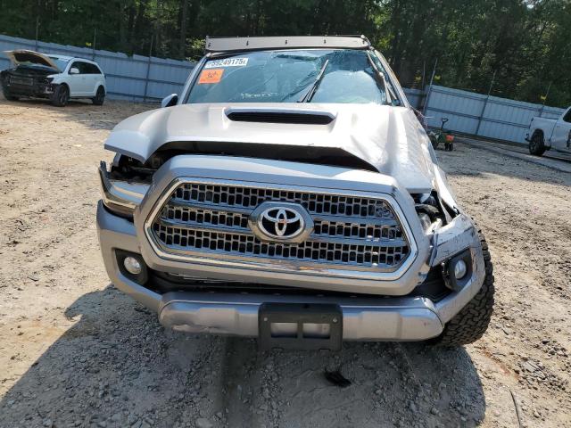 5TFDZ5BN7HX023744 - 2017 TOYOTA TACOMA DOUBLE CAB ვერცხლისფერი ფოტო 5