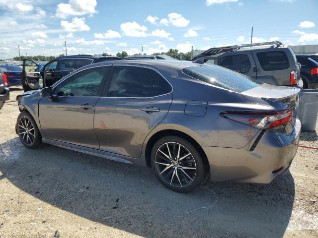 4T1T11AKXRU865916 - 2024 TOYOTA CAMRY SE NIGHT SHADE GRAY photo 2