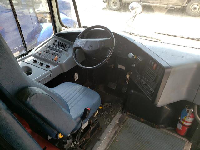 4DRBUAAP18A571951 - 2008 IC CORPORATION 3000 YELLOW photo 5