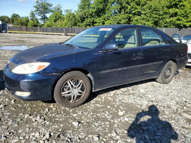 4T1BE30K13U245038 - 2003 TOYOTA CAMRY LE BLUE photo 1