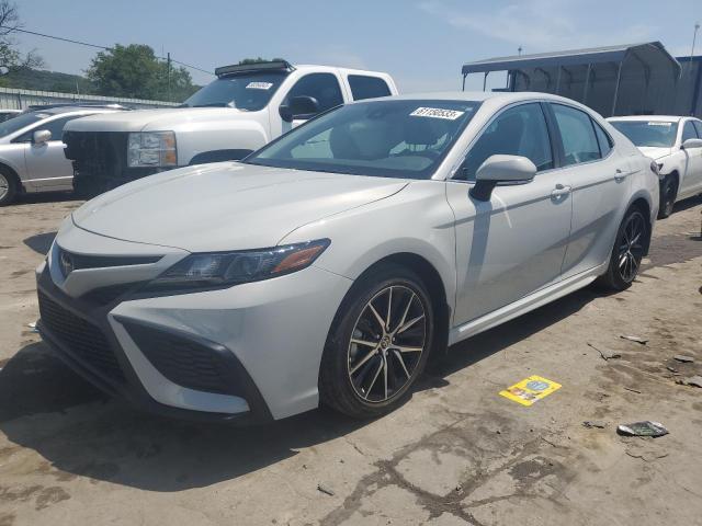 4T1G11AK7PU127957 - 2023 TOYOTA CAMRY SE NIGHT SHADE WHITE photo 1
