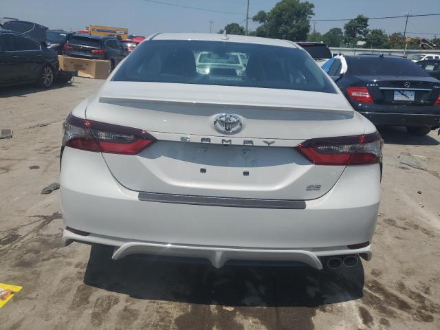 4T1G11AK7PU127957 - 2023 TOYOTA CAMRY SE NIGHT SHADE WHITE photo 6