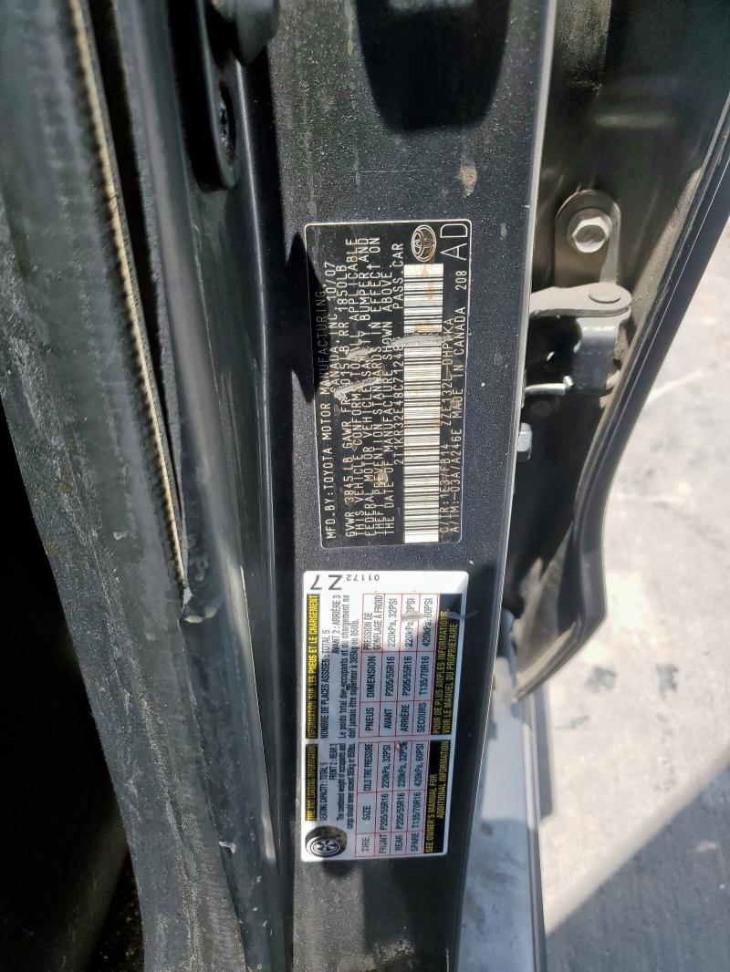 2T1KR32E48C712487 - 2008 TOYOTA COROLLA MA XR GRAY photo 13