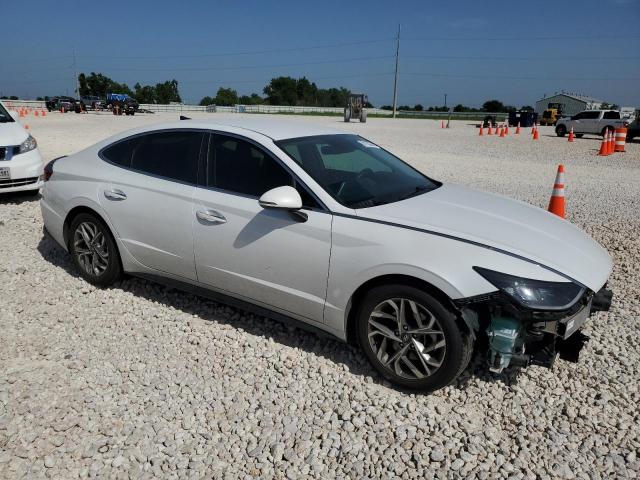 5NPEF4JA5LH026636 - 2020 HYUNDAI SONATA SEL WHITE photo 4