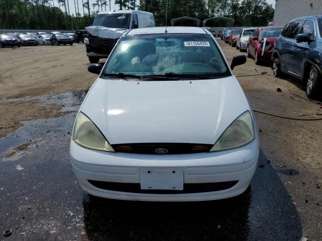 1FAFP33P62W243642 - 2002 FORD FOCUS LX WHITE photo 5