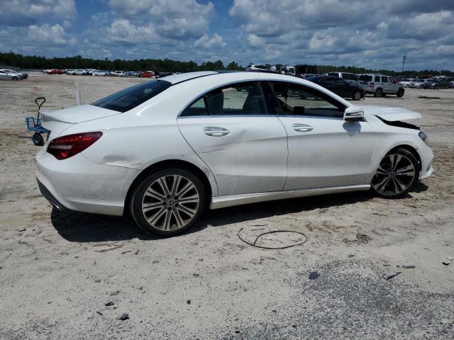 WDDSJ4EB3JN648868 - 2018 MERCEDES-BENZ CLA 250 WHITE photo 3