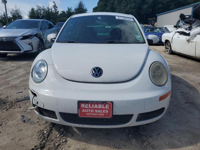 3VWPG3AG0AM008828 - 2010 VOLKSWAGEN NEW BEETLE Weiß Foto 5