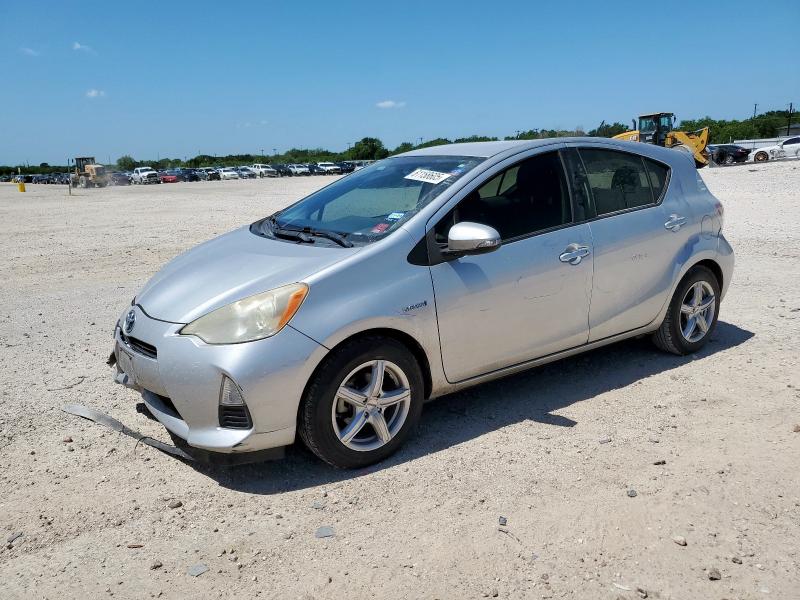 2013 TOYOTA PRIUS C, null