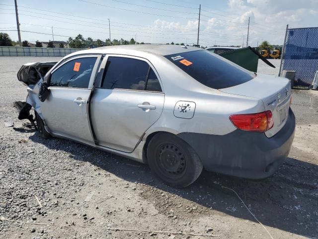 1NXBU4EE4AZ198144 - 2010 TOYOTA COROLLA BASE SILVER photo 2