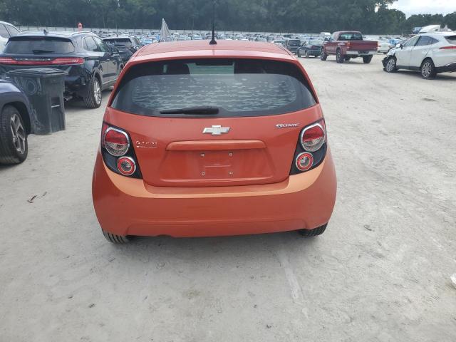 1G1JA6SH9C4224557 - 2012 CHEVROLET SONIC LS RED photo 6