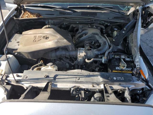 5TFAZ5CN4HX023461 - 2017 TOYOTA TACOMA DOUBLE CAB SILVER photo 11