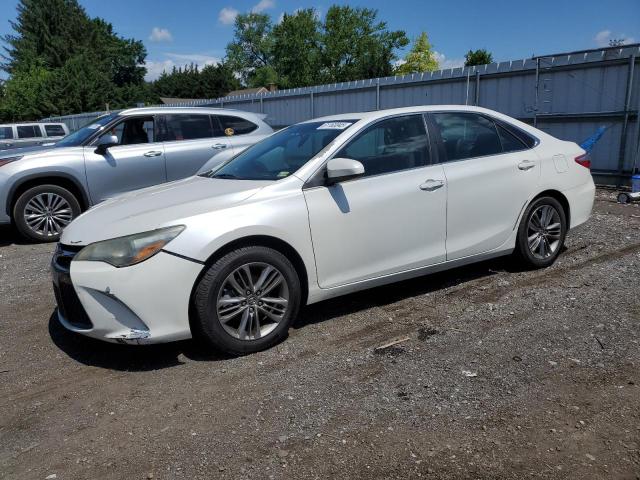 2015 TOYOTA CAMRY LE, null