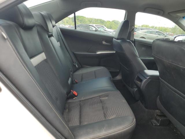 4T1BF1FK4CU543768 - 2012 TOYOTA CAMRY BASE WHITE photo 10